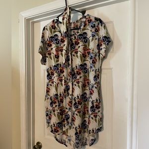 COPY - Lovely floral Lularoe tunic with pockets and belt!